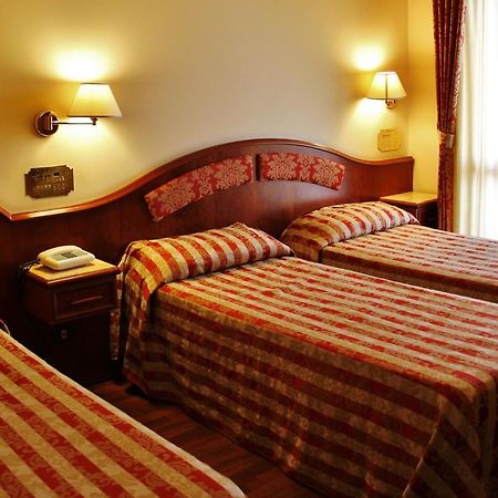 Hotel Valdaso Pedaso Kültér fotó